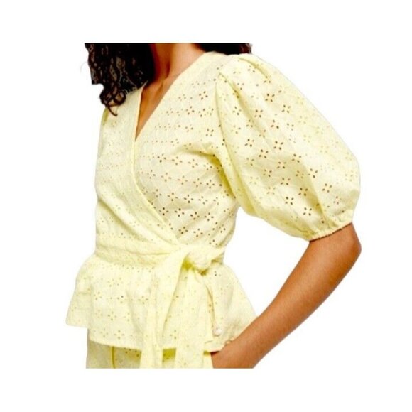 SCOTCH & SODA Yellow Eyelet  Puffy Sleeved Wrap Around V-Neck Blouse Size Medium - Picture 1 of 10